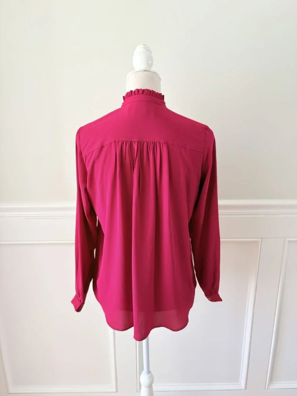 Loft XSP Red Ruffle Neck Long Sleeve Blouse EUC - Picture 3 of 6